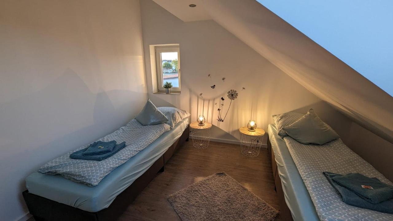 Helle Wohnung Mit Zwei Schlafzimmern Eching  Esterno foto